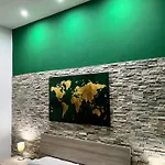 Bloom House Apartment