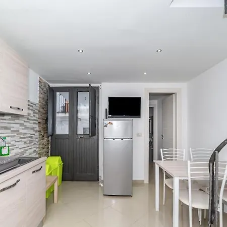 Bloom House Apartment *