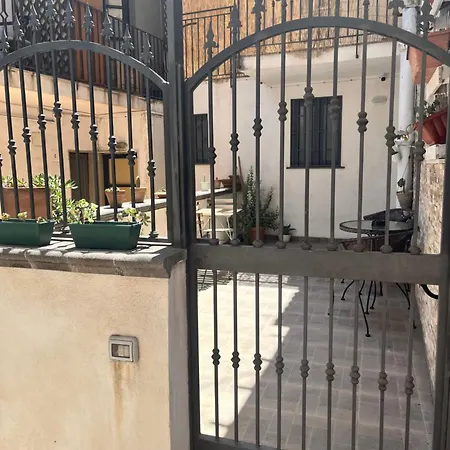 Apartman Bloom House